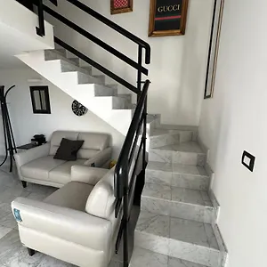 Appartamento Bilocale In Marmo A, Prato (Prato)